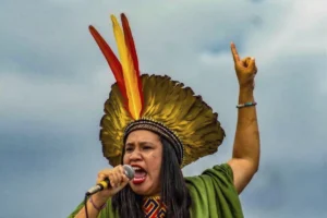 Líder indígena, Narubia Werreira recebe título de Doutora Honoris Causa