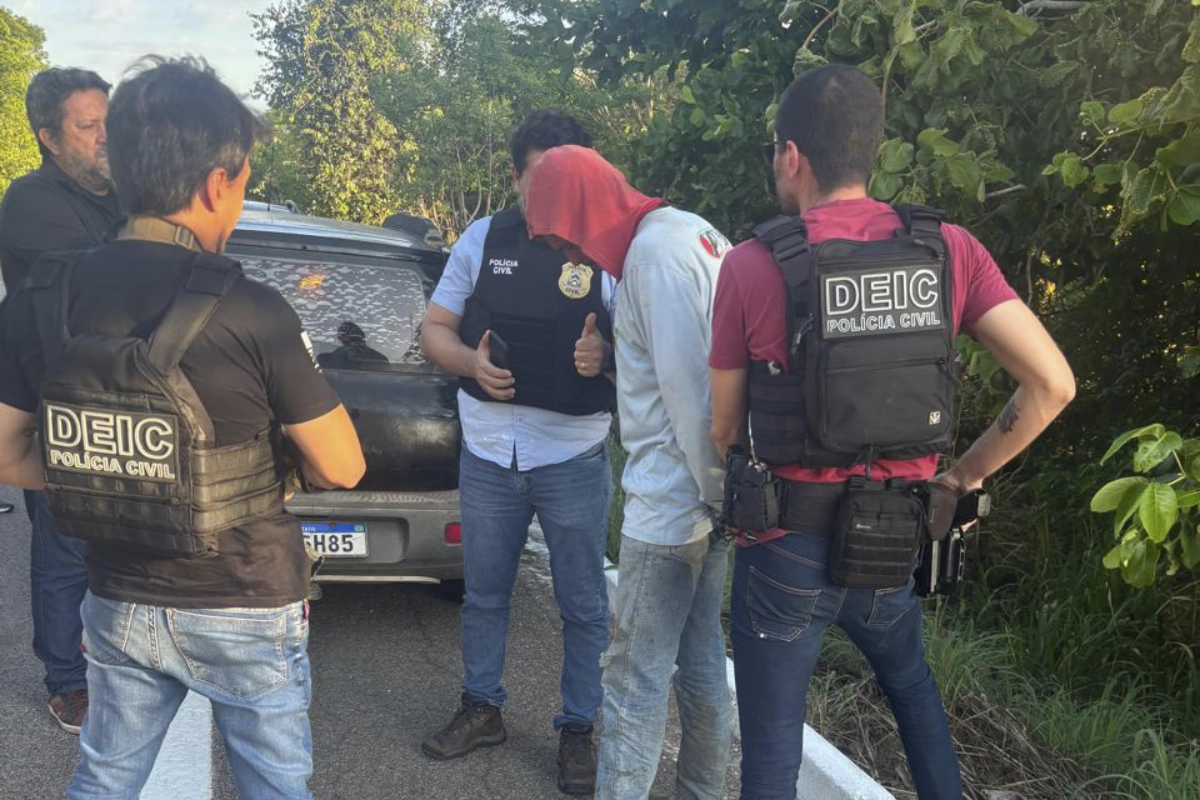 O crime ocorreu na noite de 14 de outubro, em frente à residência da vítima